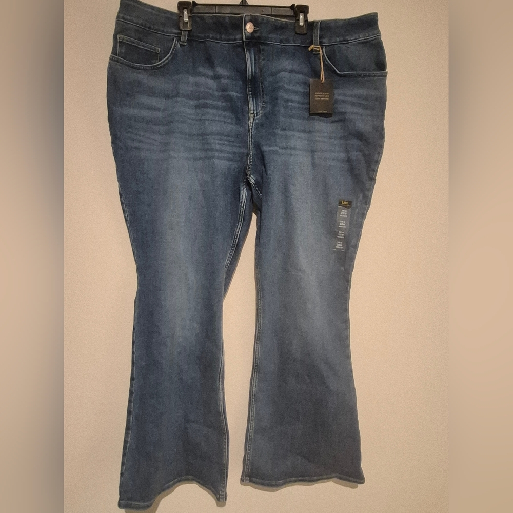 NWT | LEE | Blue Jeans | 28W